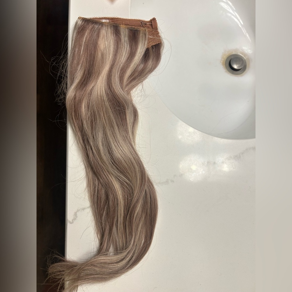 Stylish Brown and Cream Hair Extension